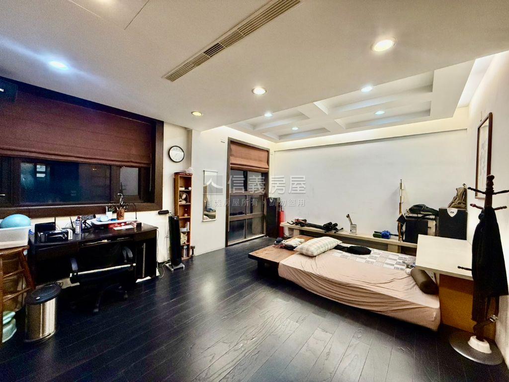 星海別墅‧典雅四房房屋室內格局與周邊環境