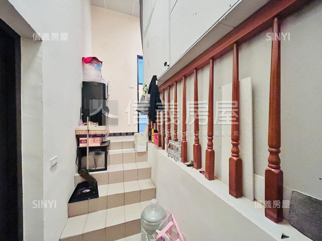 中山東路邊間美店面房屋室內格局與周邊環境