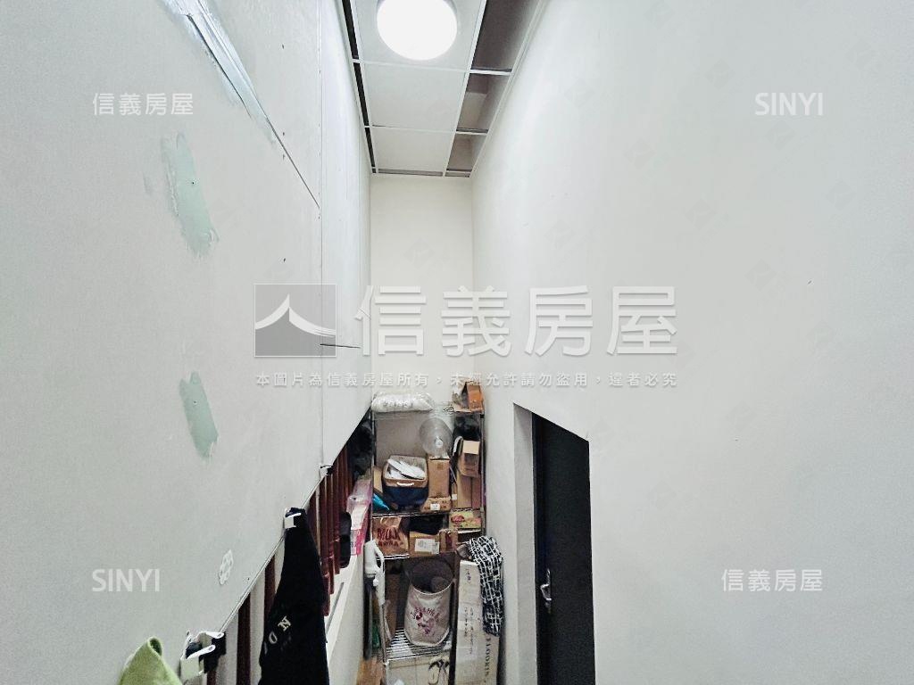 中山東路邊間美店面房屋室內格局與周邊環境