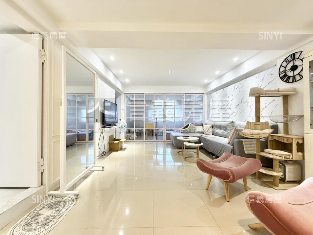 積穗美妝三房即可入住房屋室內格局與周邊環境