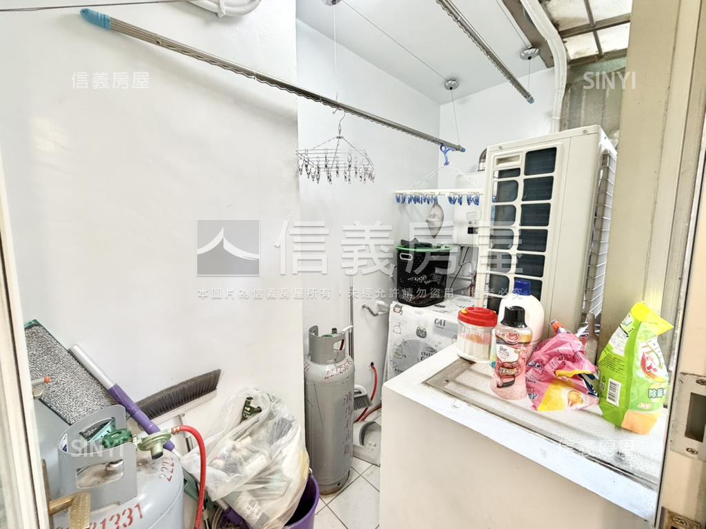 積穗美妝三房即可入住房屋室內格局與周邊環境