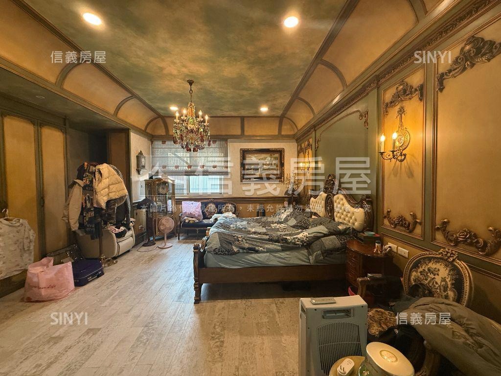 仁武邊間歐式美學雙車墅房屋室內格局與周邊環境