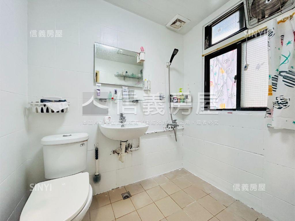 三重捷運站四樓空間大房屋室內格局與周邊環境