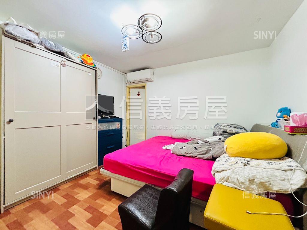 三重捷運站四樓空間大房屋室內格局與周邊環境