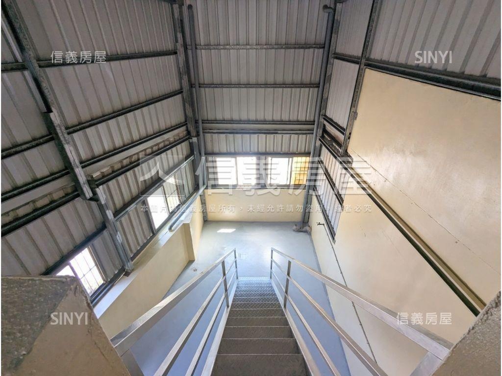 仁武低總價坡平透天房屋室內格局與周邊環境