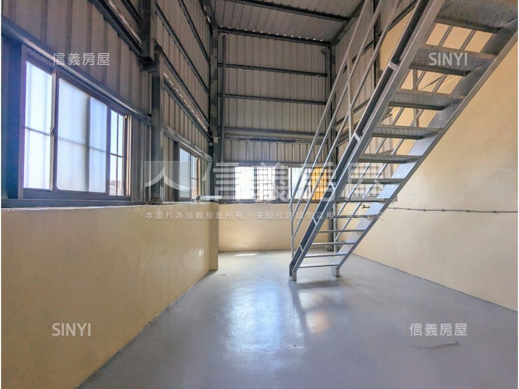 仁武低總價坡平透天房屋室內格局與周邊環境