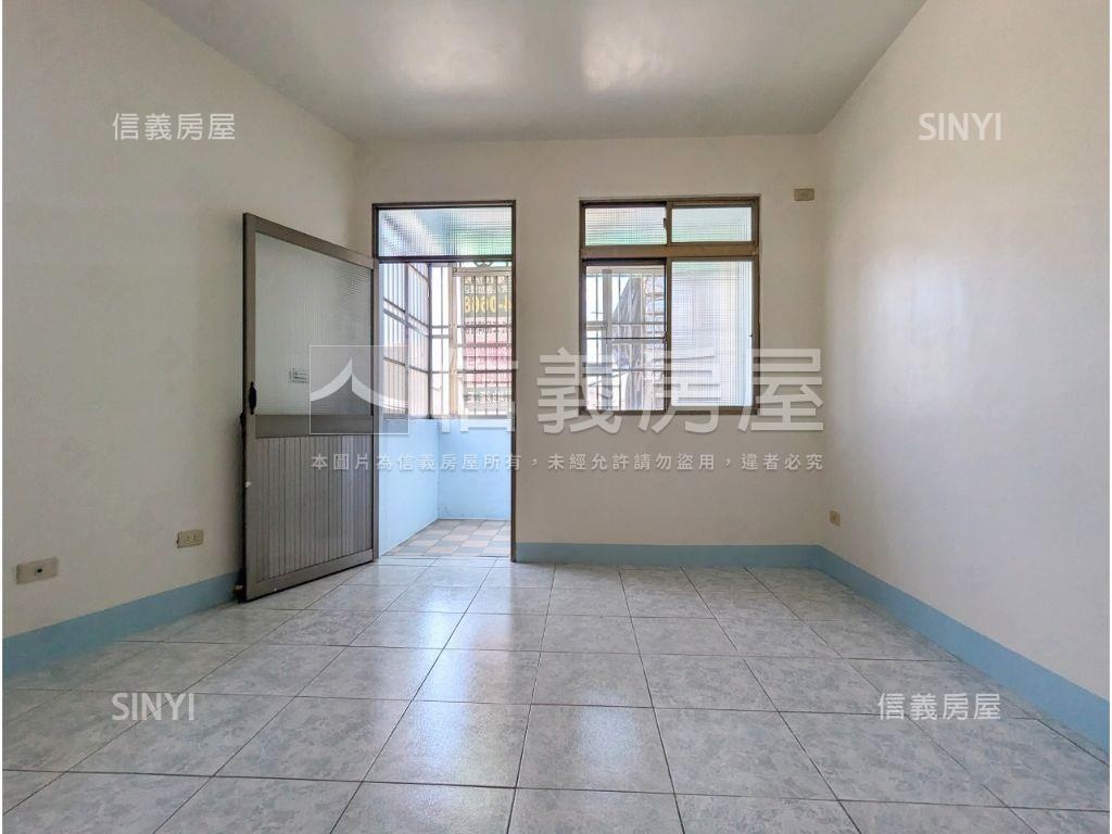 仁武低總價坡平透天房屋室內格局與周邊環境