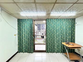 近未來捷運公園旁致富透天