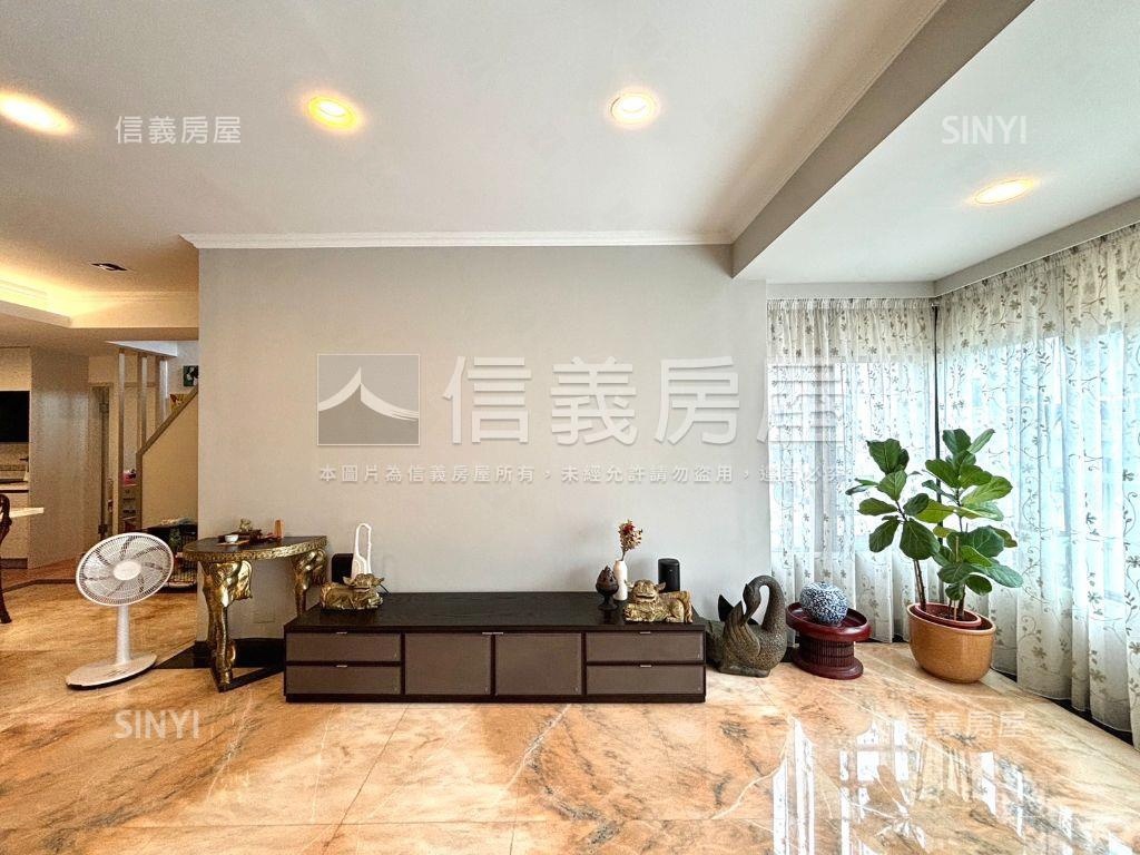 奇岩鳥語花香奇岩電梯房屋室內格局與周邊環境