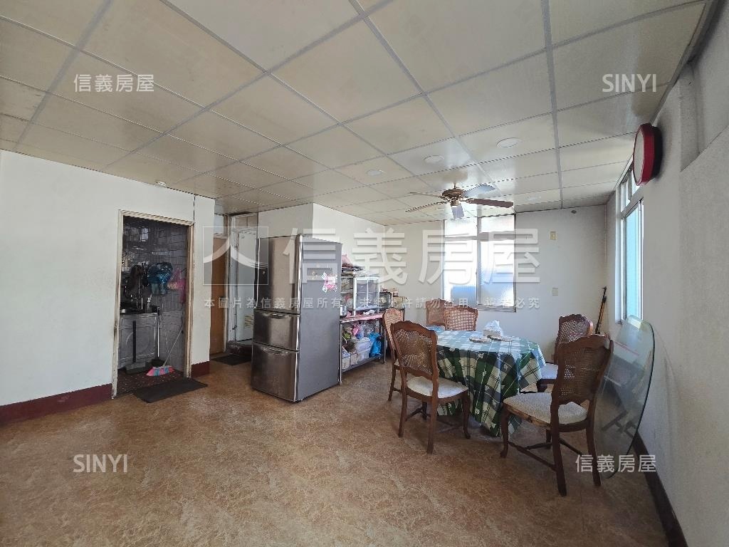 水源路專任雙併邊間房屋室內格局與周邊環境