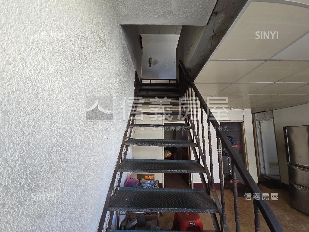 水源路專任雙併邊間房屋室內格局與周邊環境