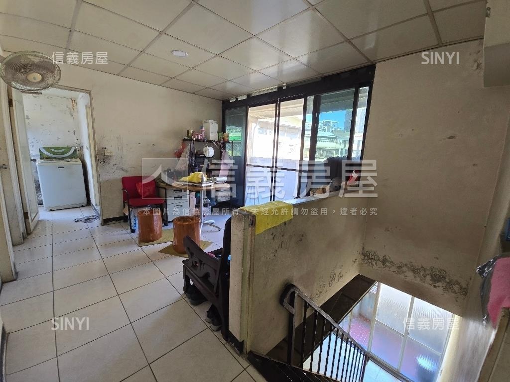 水源路專任雙併邊間房屋室內格局與周邊環境