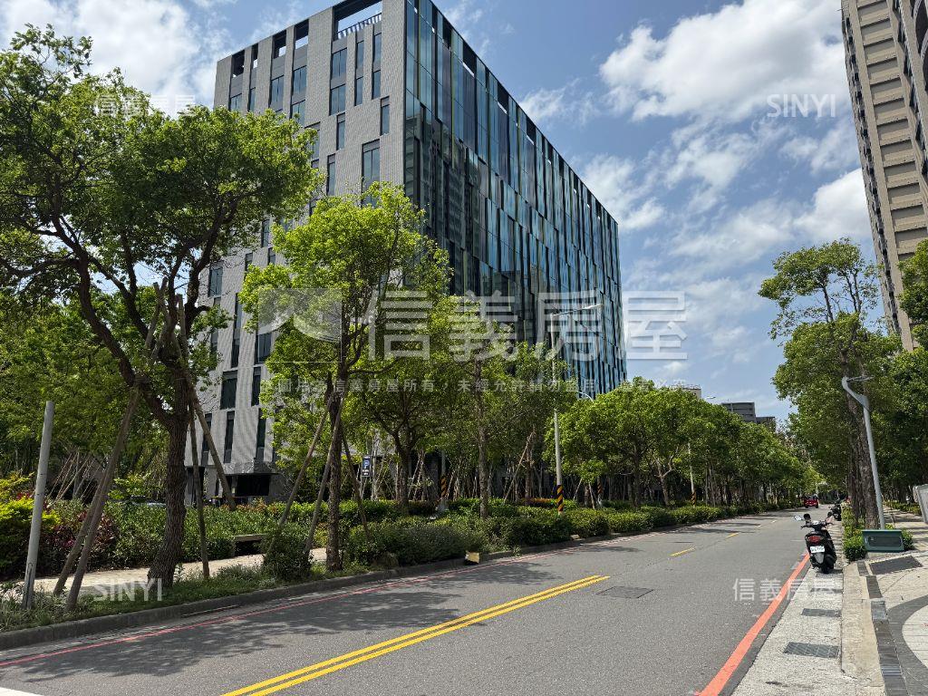 左岸ＣＡＳＡ黃金店面房屋室內格局與周邊環境