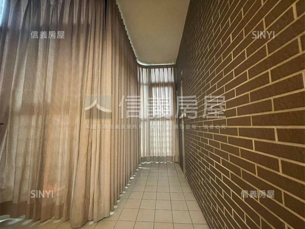 軍功商圈明亮大三房房屋室內格局與周邊環境