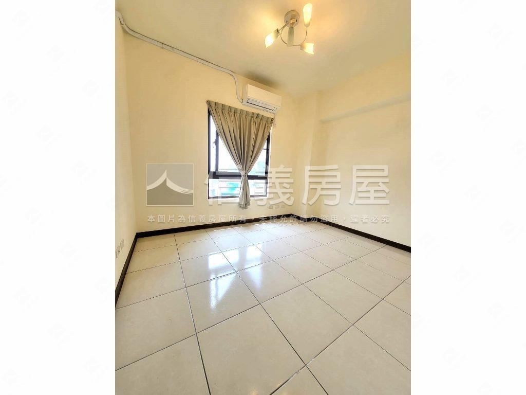 軍功商圈明亮大三房房屋室內格局與周邊環境