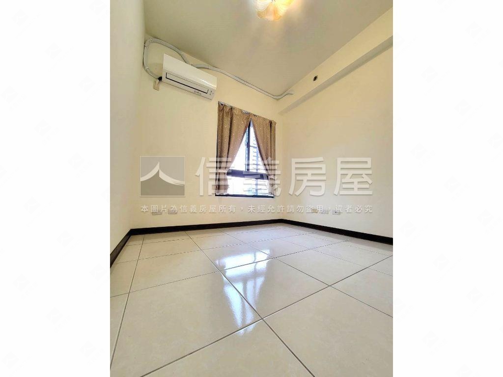 軍功商圈明亮大三房房屋室內格局與周邊環境