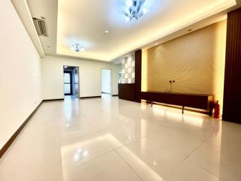 軍功商圈明亮大三房