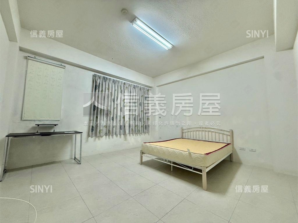 西港烏竹林約１０年透天房屋室內格局與周邊環境