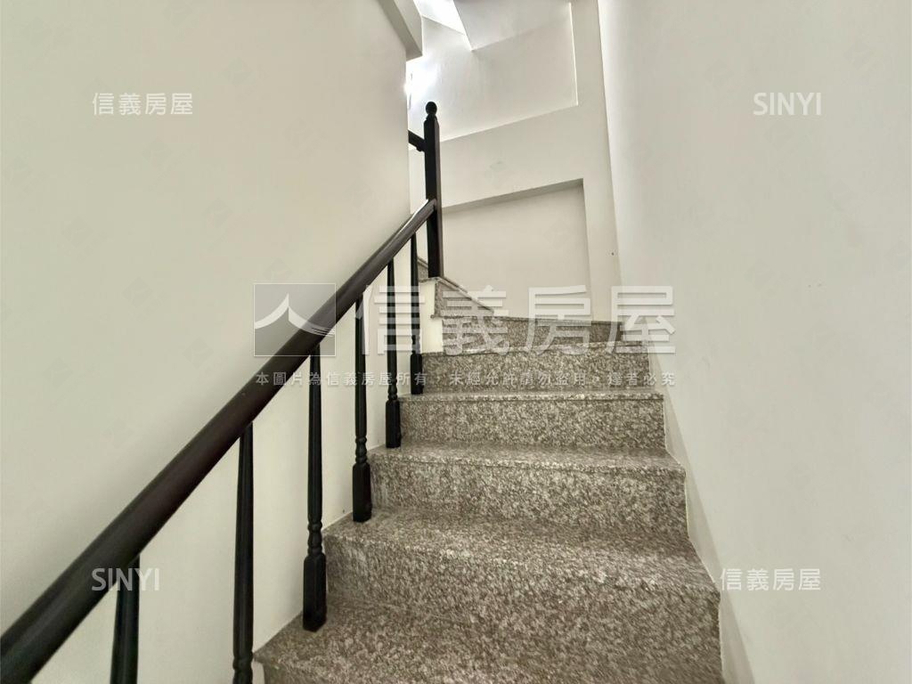 西港烏竹林約１０年透天房屋室內格局與周邊環境