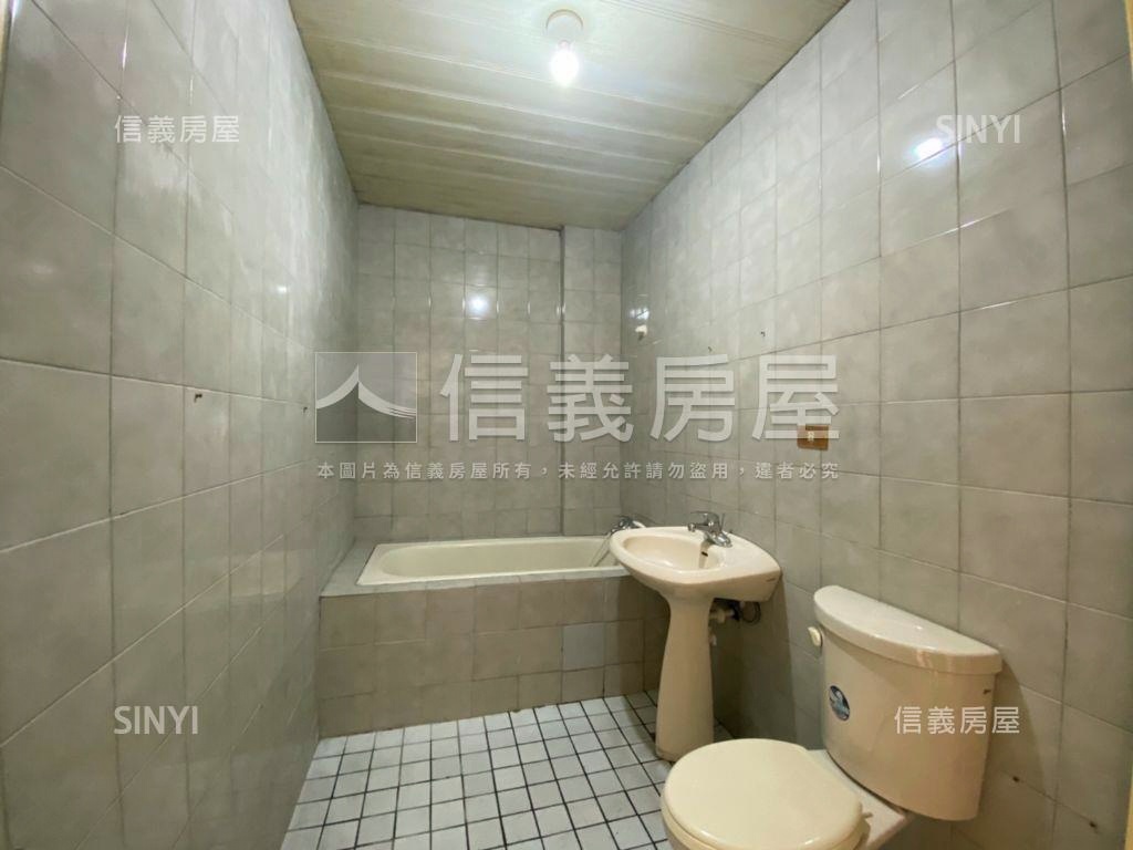 裕農路透天稀有釋出房屋室內格局與周邊環境