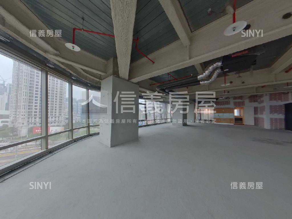七期商業辦公室ＴＯＰ１讚房屋室內格局與周邊環境