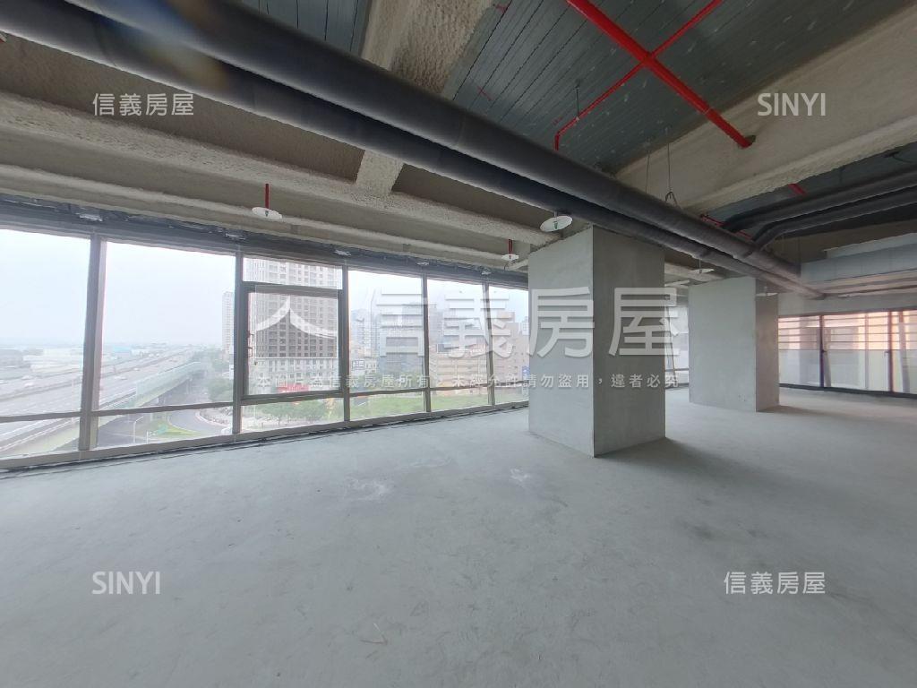 七期商業辦公室ＴＯＰ１讚房屋室內格局與周邊環境