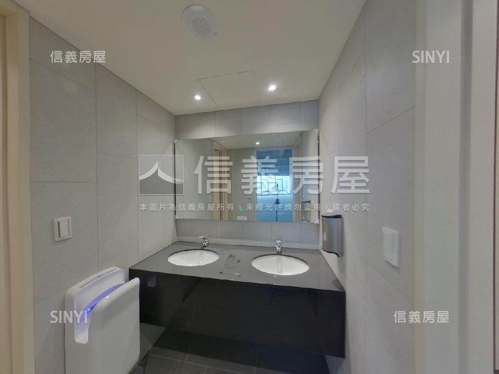 七期商業辦公室ＴＯＰ１讚房屋室內格局與周邊環境