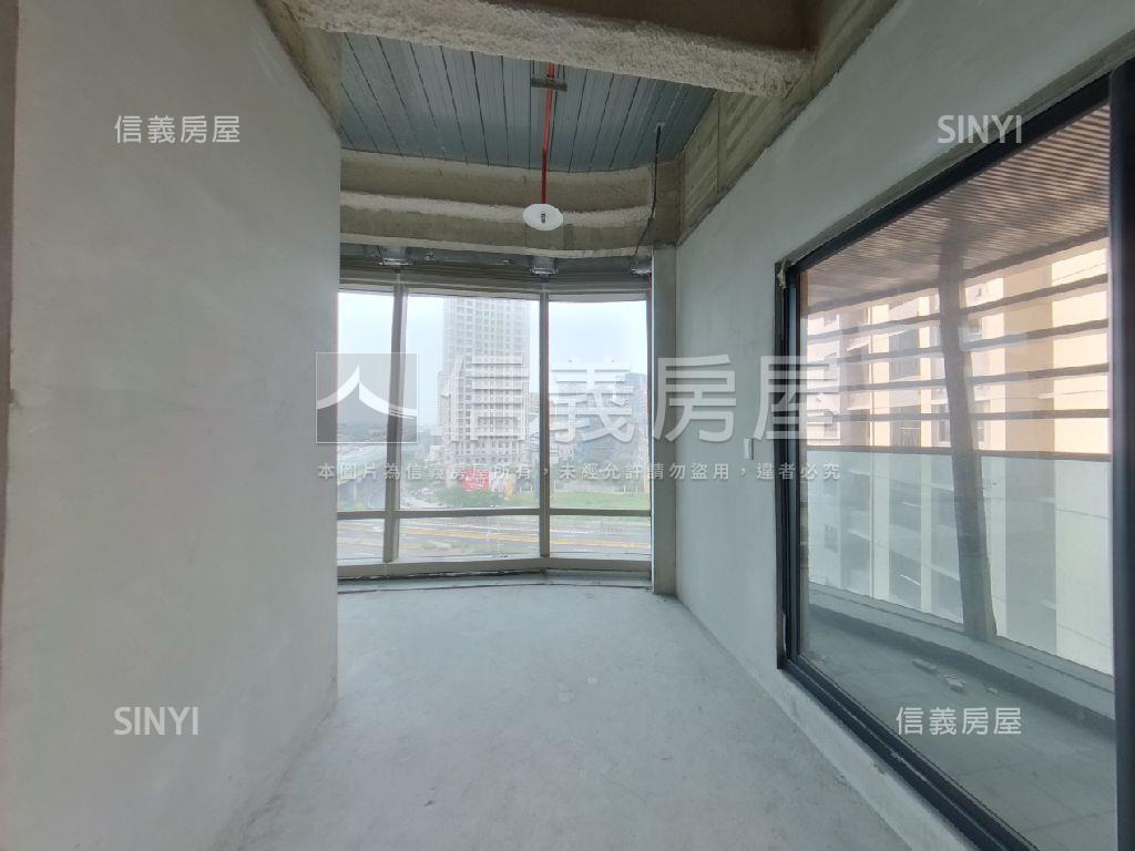 七期商業辦公室ＴＯＰ１讚房屋室內格局與周邊環境