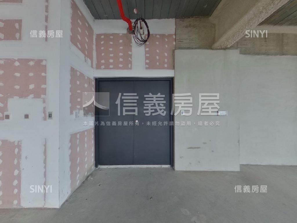 七期商業辦公室ＴＯＰ１讚房屋室內格局與周邊環境