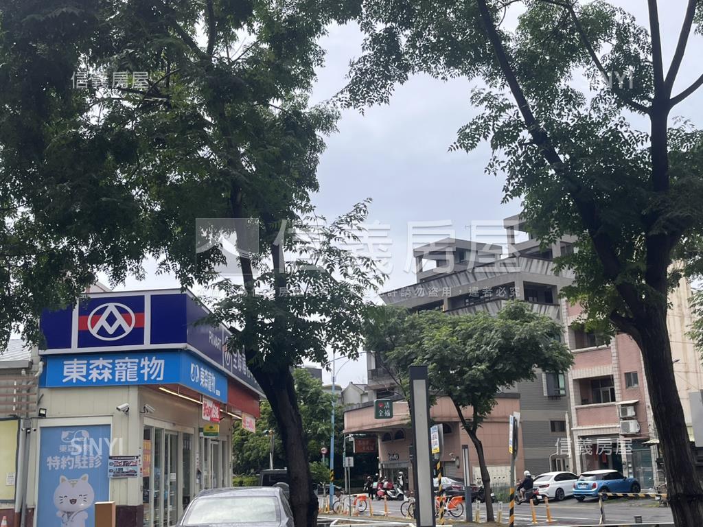 八里蒔光墅新穎電梯透天房屋室內格局與周邊環境