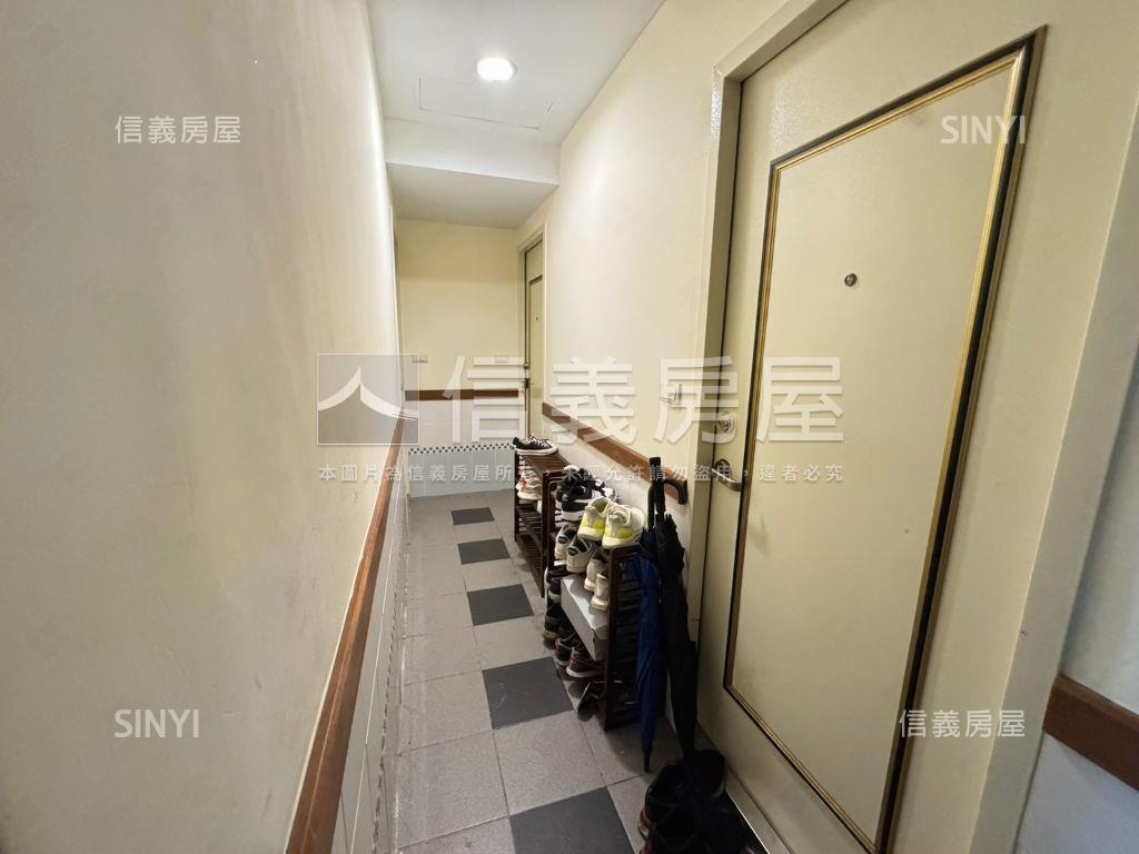 視野絕佳頂樓房屋室內格局與周邊環境