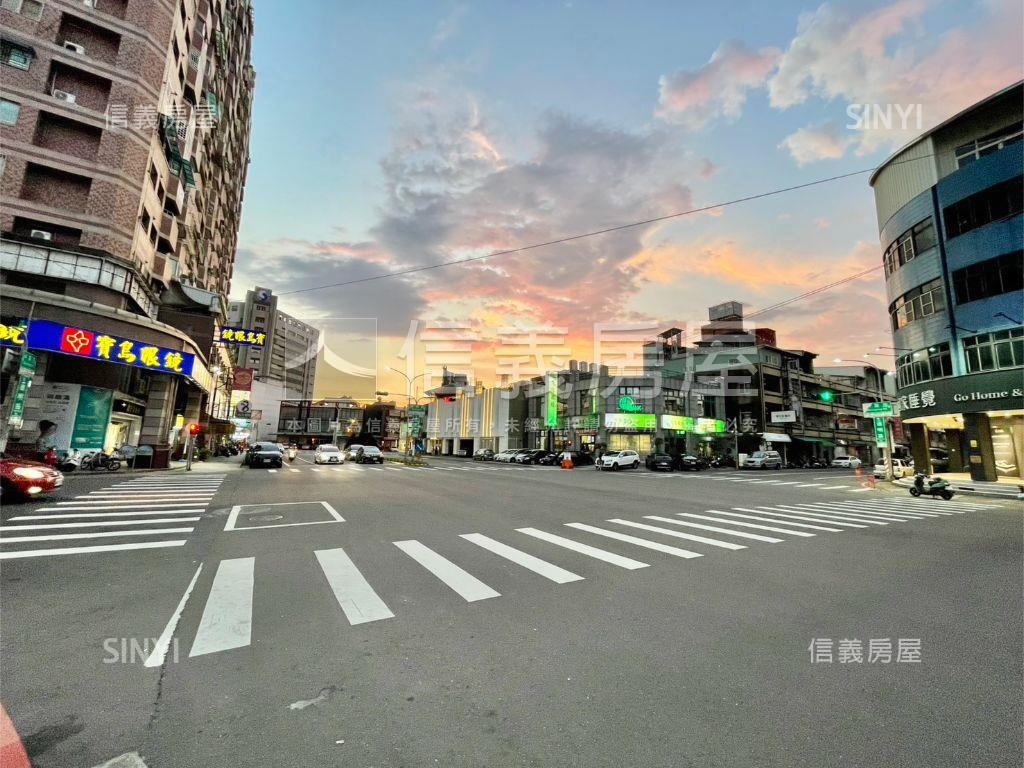 近嘉義車站臨路顯眼店面房屋室內格局與周邊環境