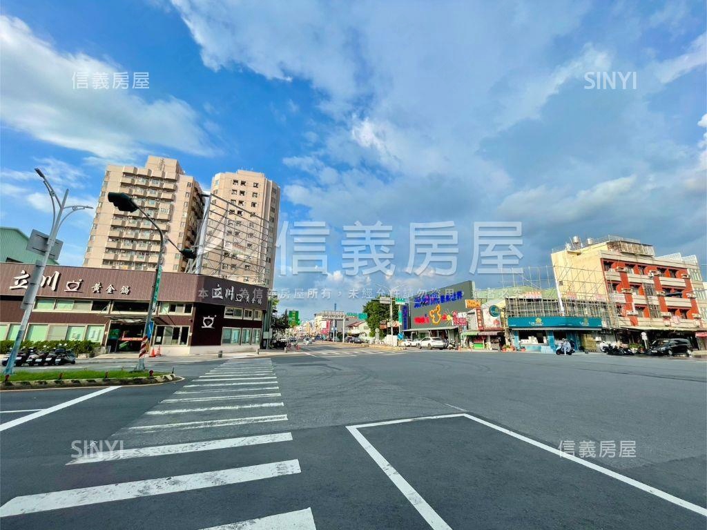 近嘉義車站臨路顯眼店面房屋室內格局與周邊環境