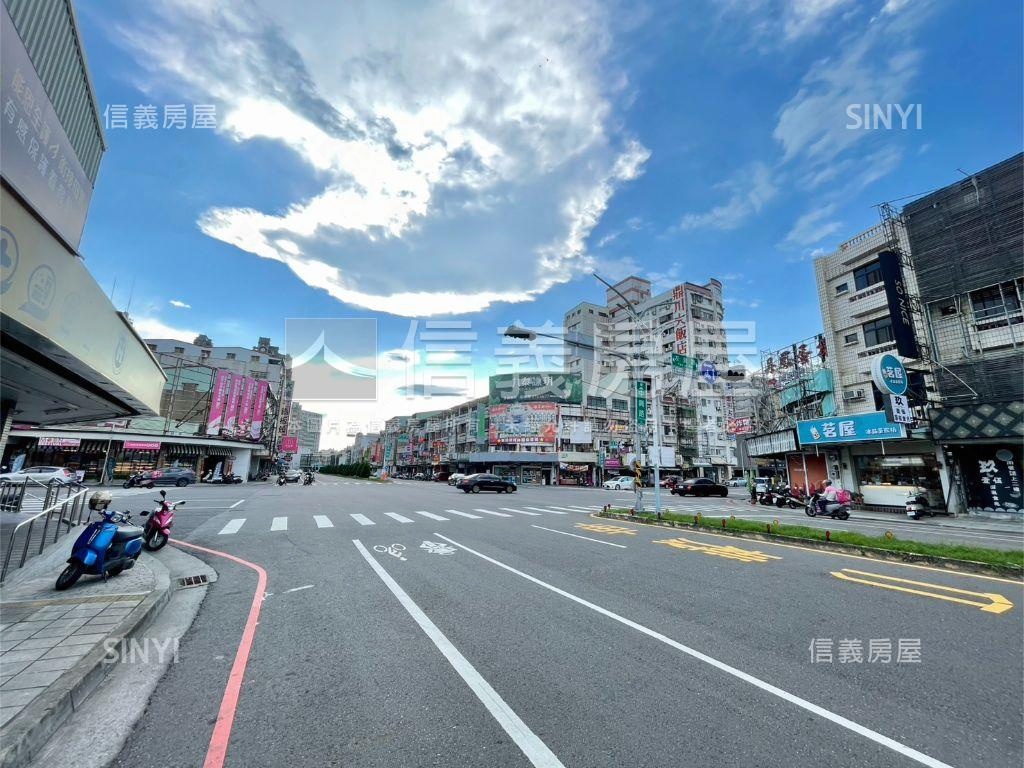 車站商圈臨路顯眼店面房屋室內格局與周邊環境