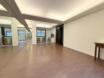 景美女中旁精裝魔術空間