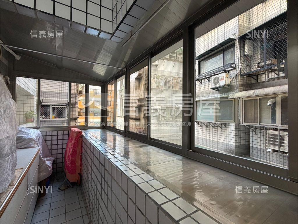 富貴雙星標準大三房房屋室內格局與周邊環境