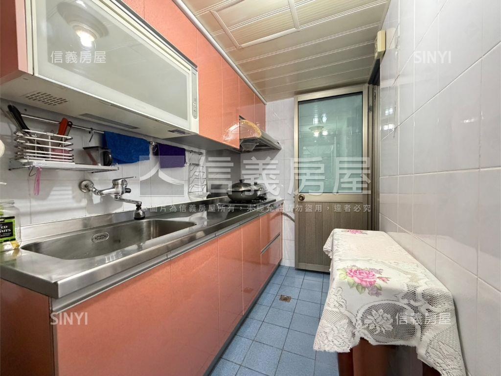 富貴雙星標準大三房房屋室內格局與周邊環境