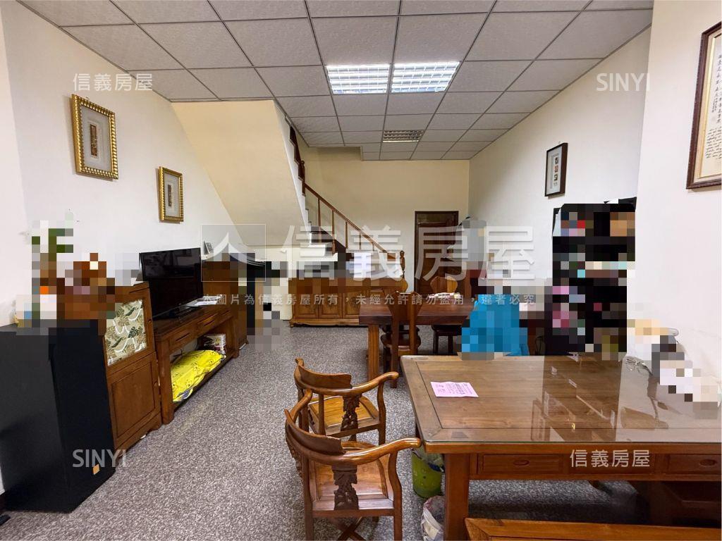 東山路臨路透天店面房屋室內格局與周邊環境