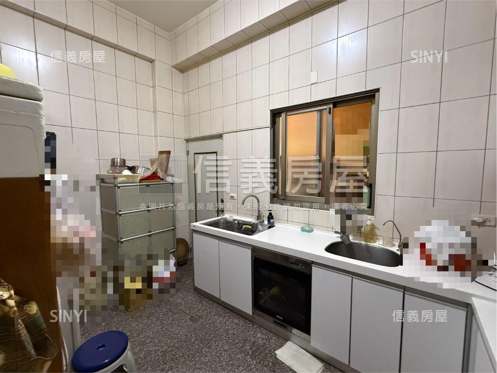 東山路臨路透天店面房屋室內格局與周邊環境