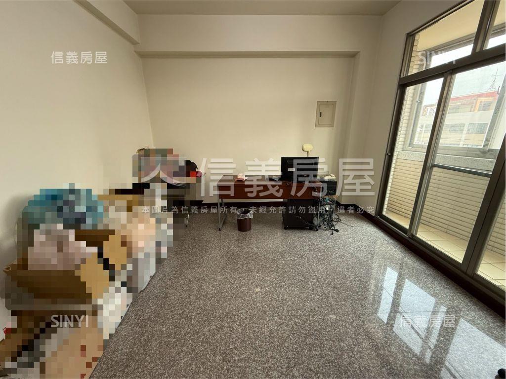 東山路臨路透天店面房屋室內格局與周邊環境