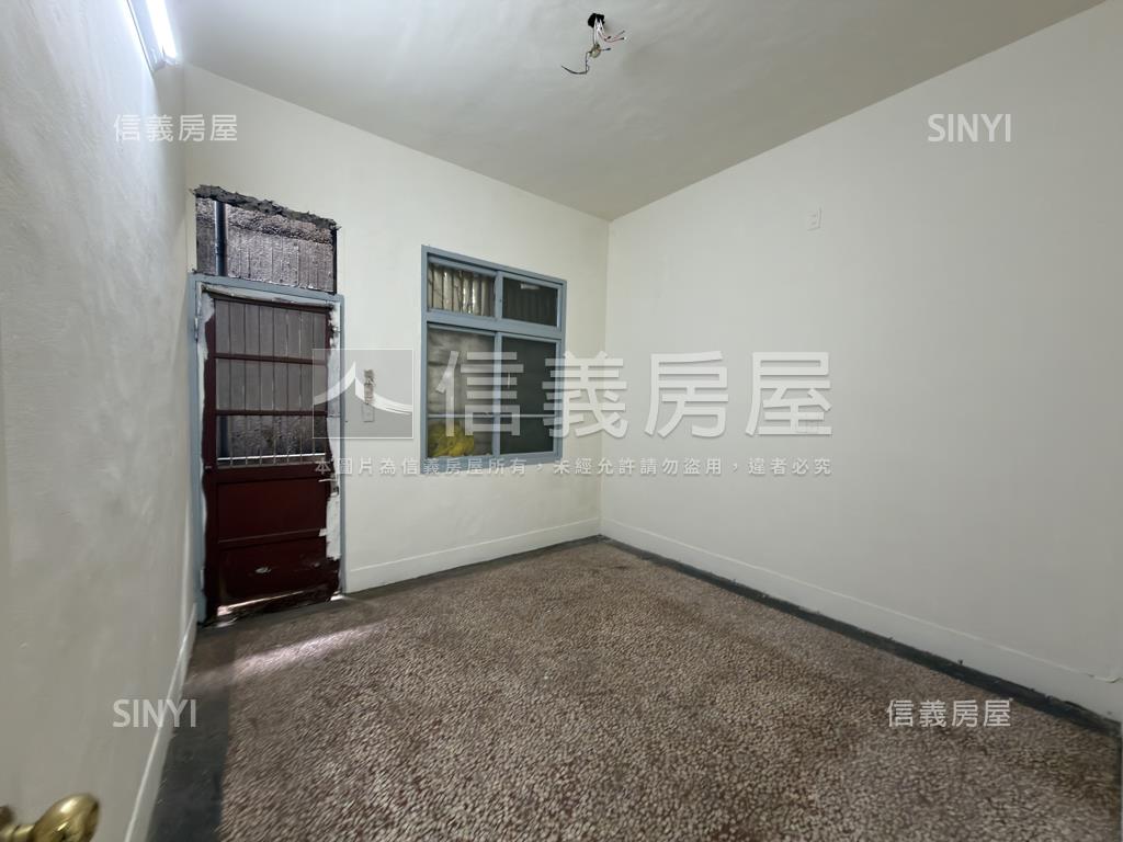 近大遠百需整理市區透天房屋室內格局與周邊環境