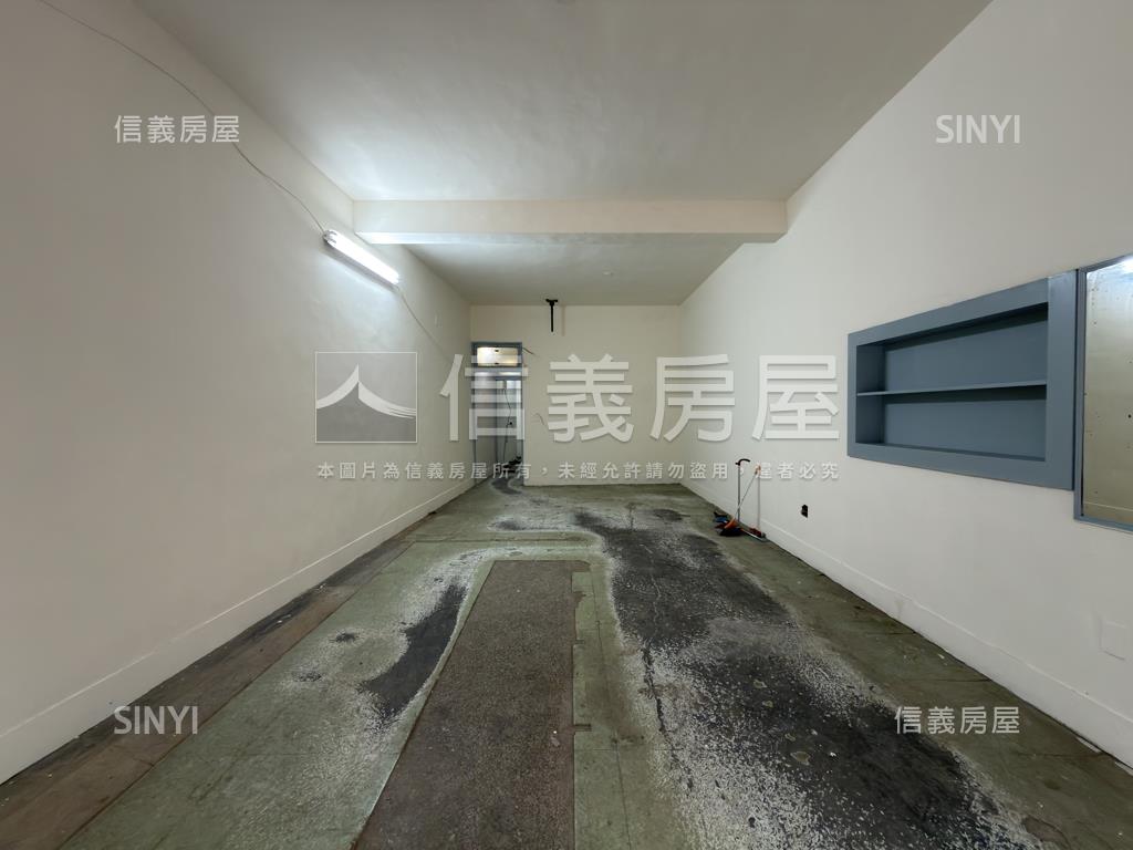 近大遠百需整理市區透天房屋室內格局與周邊環境