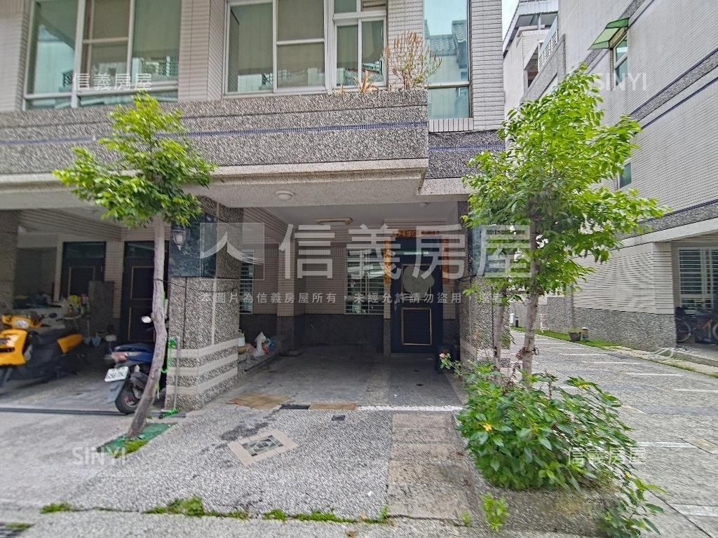 鳳翔社區型採光美車墅房屋室內格局與周邊環境