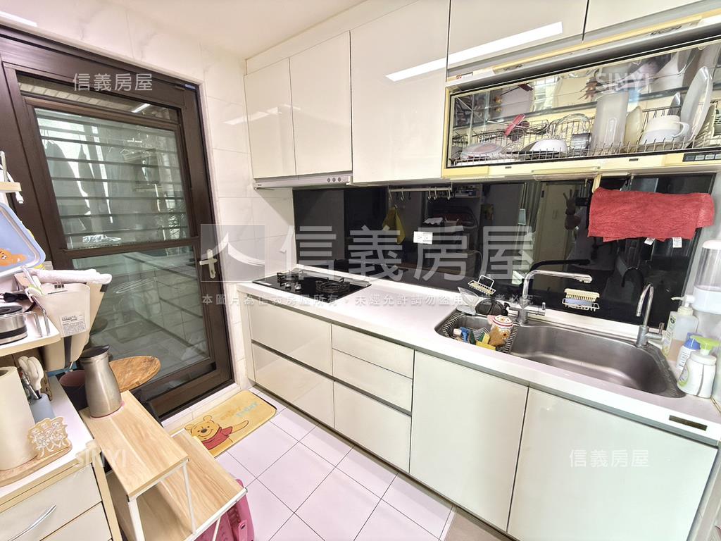 典藏藝樹稀有高樓美景房屋室內格局與周邊環境