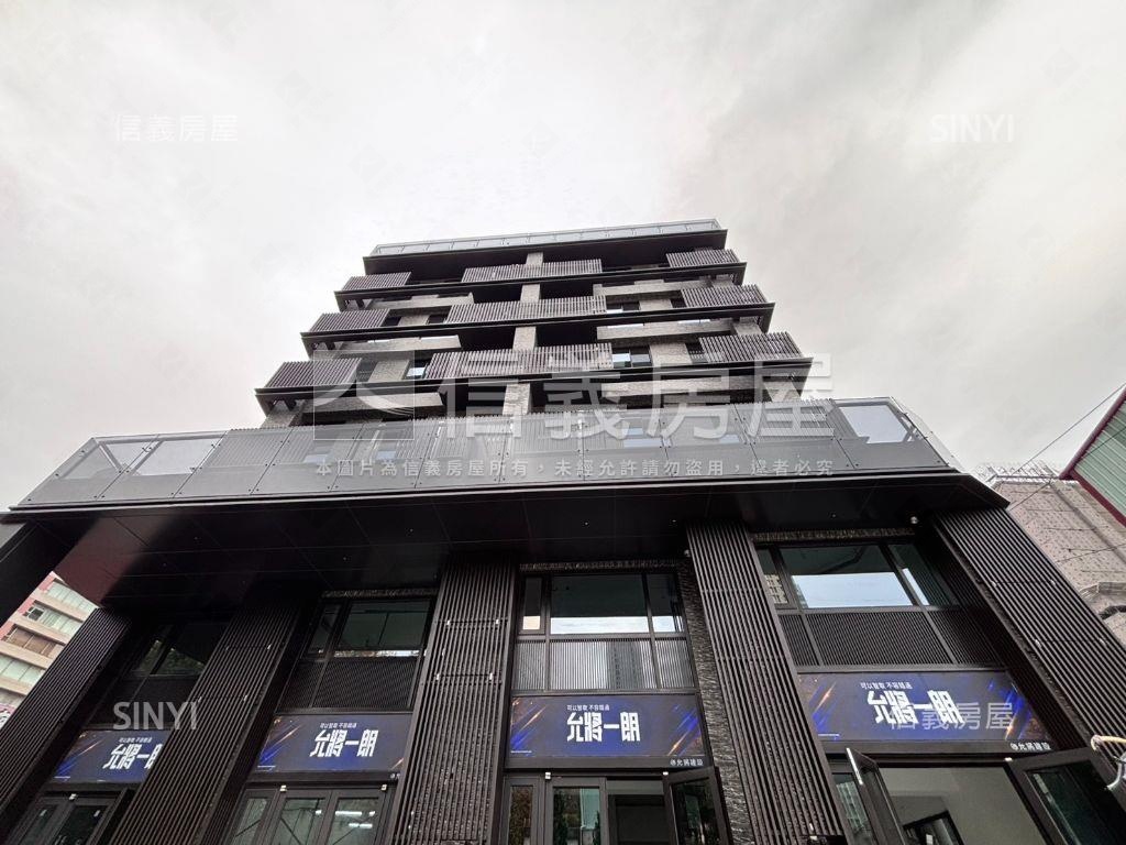 近新光遠百三房平車房屋室內格局與周邊環境