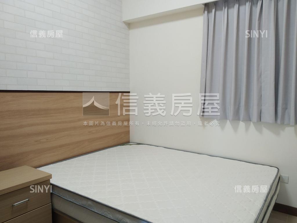 鋼骨高樓邊間四房坡平房屋室內格局與周邊環境