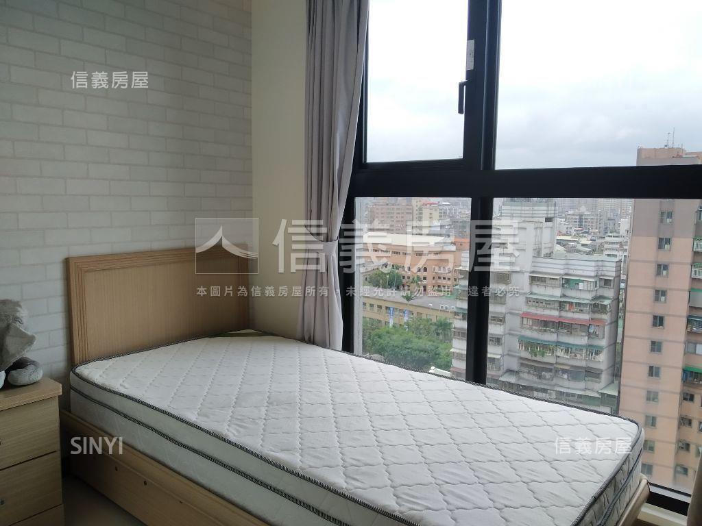 鋼骨高樓邊間四房坡平房屋室內格局與周邊環境