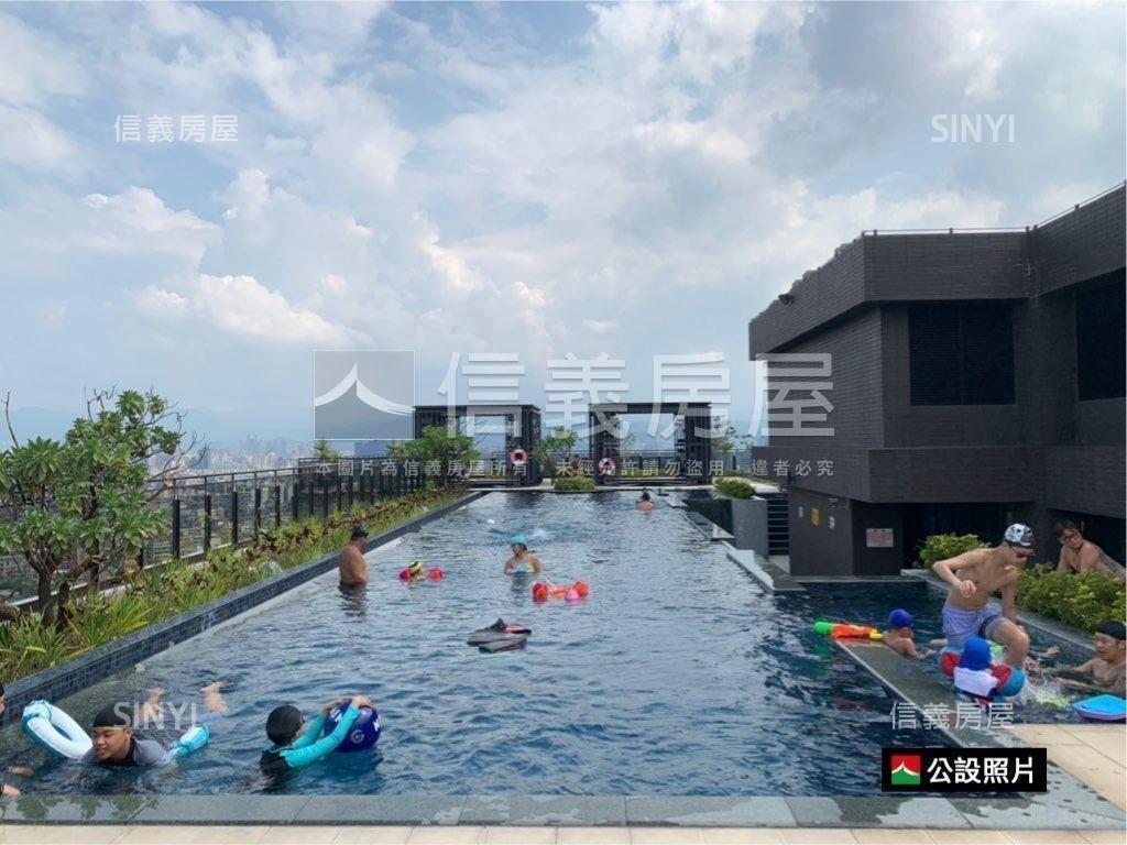 鋼骨高樓邊間四房坡平房屋室內格局與周邊環境