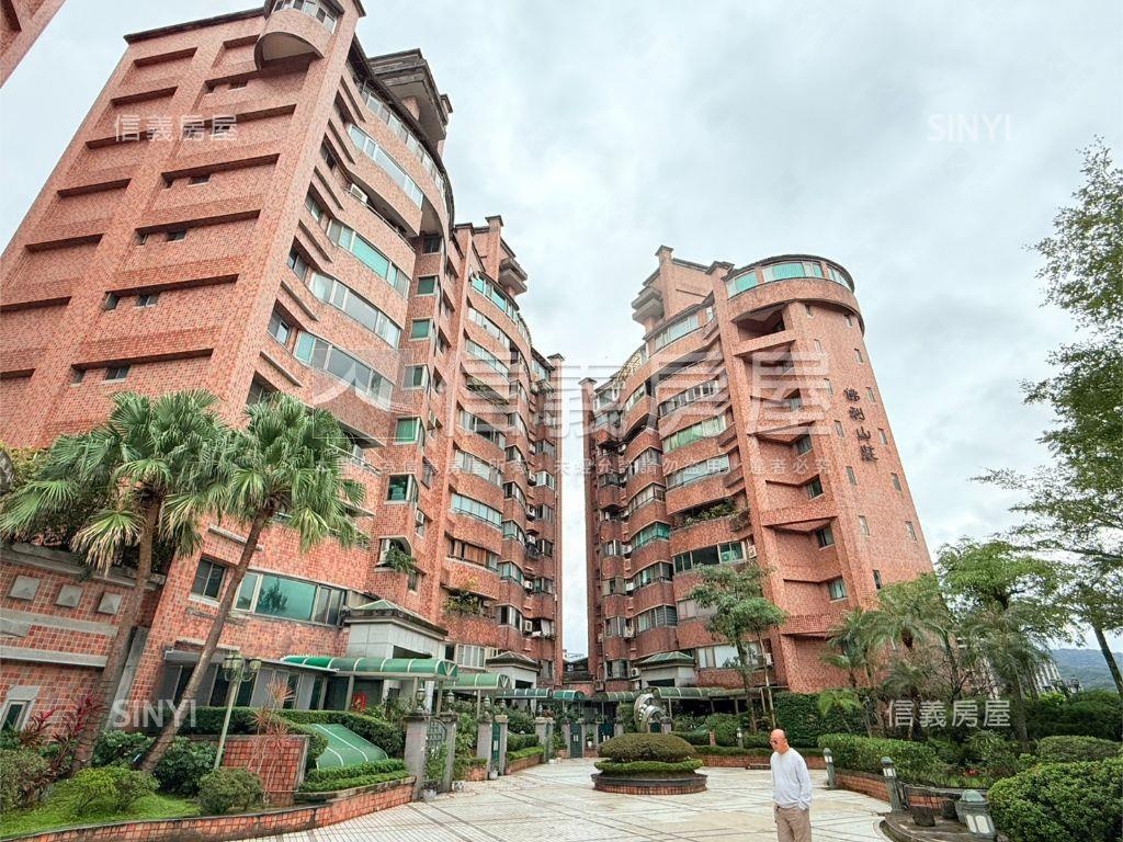 比佛利四房大空間房屋室內格局與周邊環境