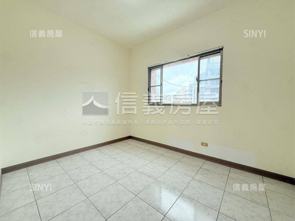 比佛利四房大空間房屋室內格局與周邊環境